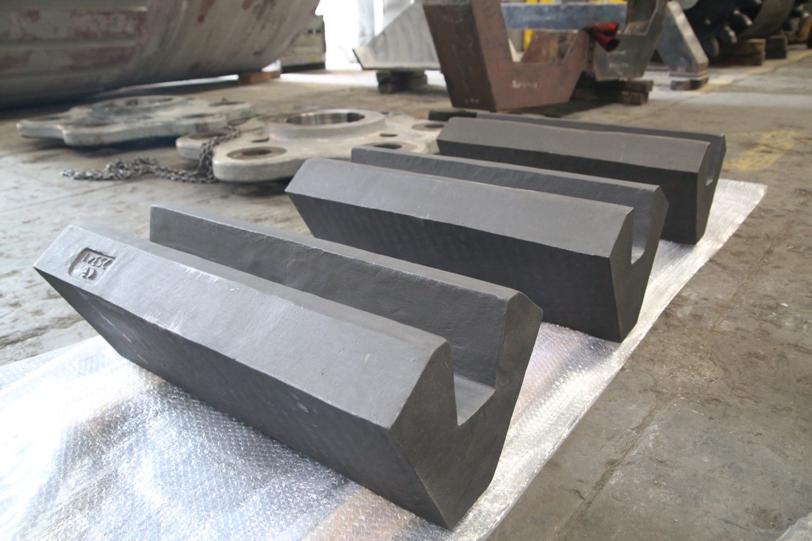 Cement wear parts